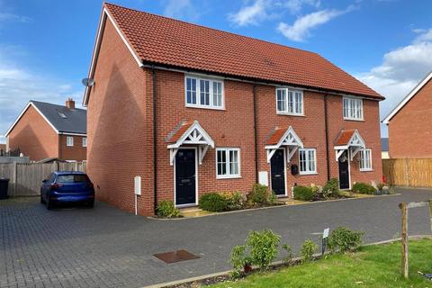 2 bedroom end of terrace house for sale, Pond Field Road, Thurston IP31