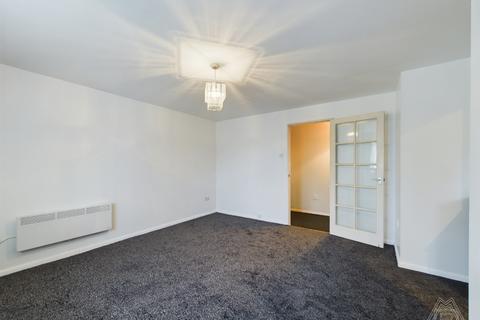 2 bedroom apartment to rent, Danbury Crescent, South Ockendon, Essex, RM15