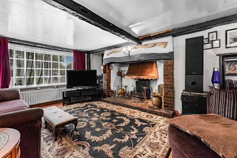 6 bedroom cottage for sale, Sundon Road, Harlington