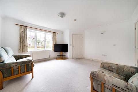 3 bedroom end of terrace house for sale, Fountain Square, Hayling Island PO11