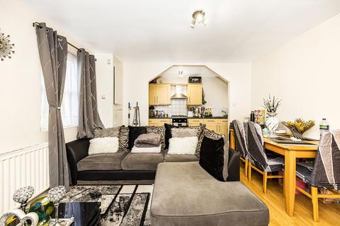 2 bedroom flat for sale, Cann Hall Road, London, E11