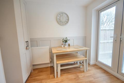 2 bedroom end of terrace house for sale, Maple Road, Shaftesbury