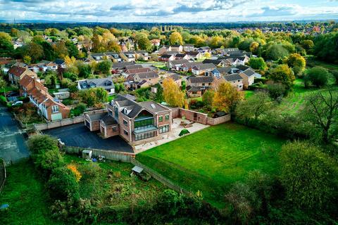 5 bedroom detached house for sale, The Village, Earswick, York