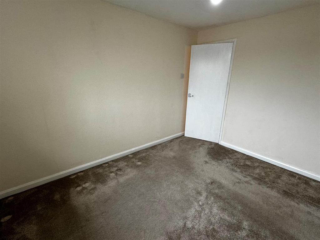 First bedroom 2.jpg