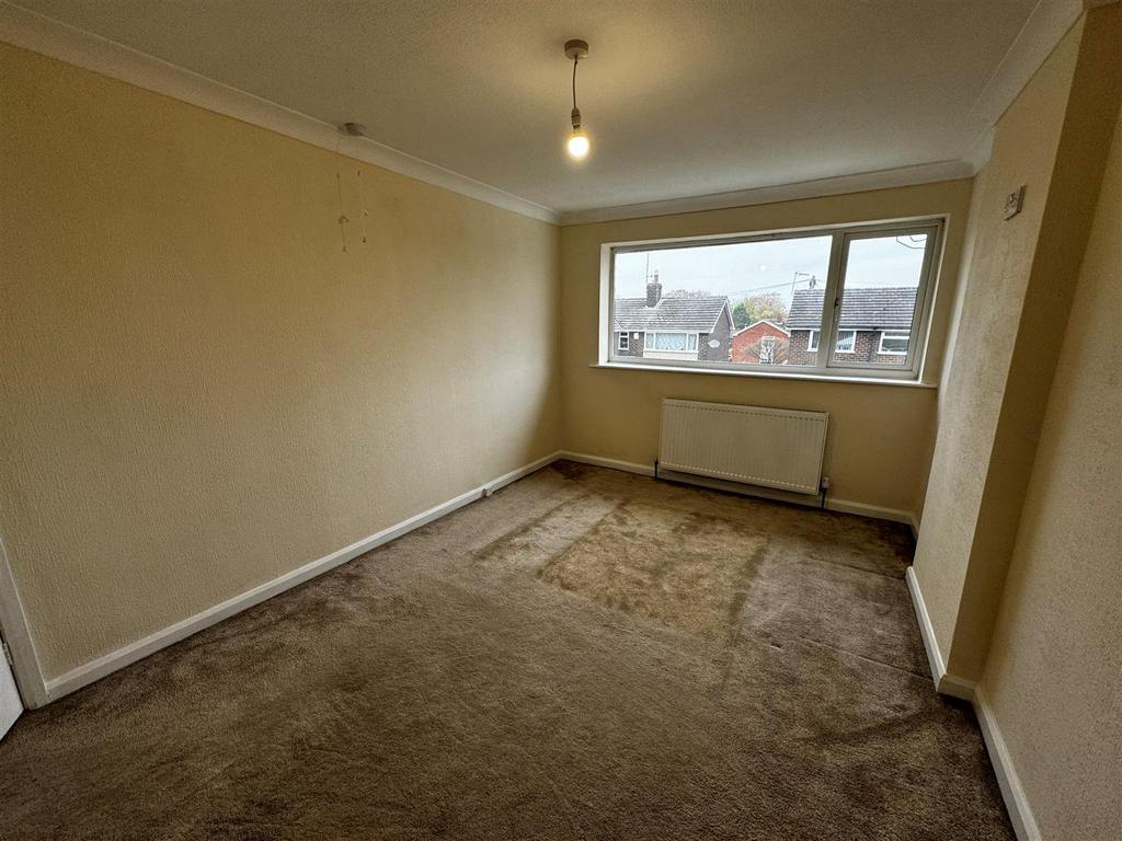Second bedroom 2.jpg