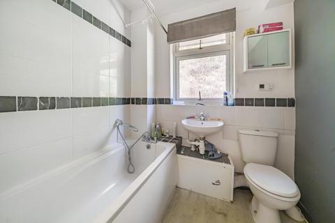 1 bedroom flat for sale, Fleet,  Hampshire,  GU52