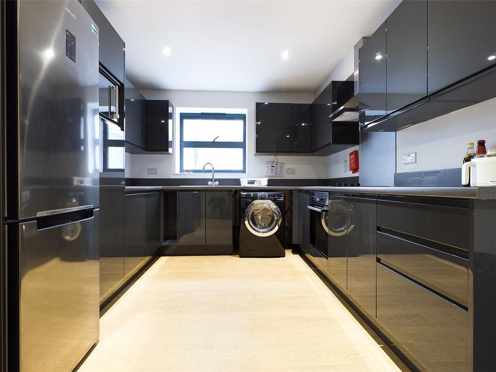 Kitchen-Room-To-Rent