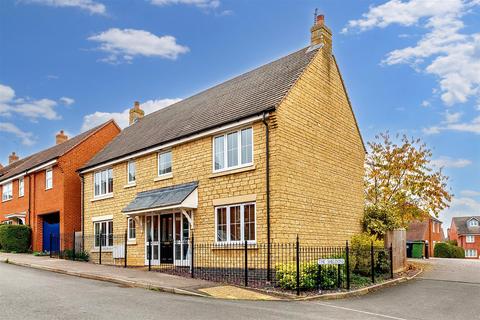 4 bedroom detached house for sale, The Sidings, Shipston-On-Stour