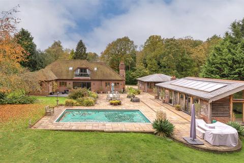 Cross Drive, Kingswood ME17