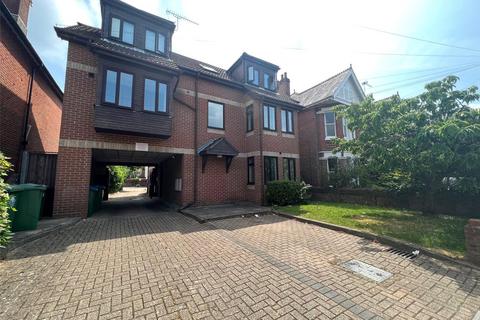 1 bedroom flat to rent, Thornbury Avenue, Hampshire SO15