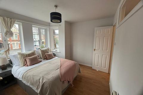 1 bedroom flat to rent, Thornbury Avenue, Hampshire SO15