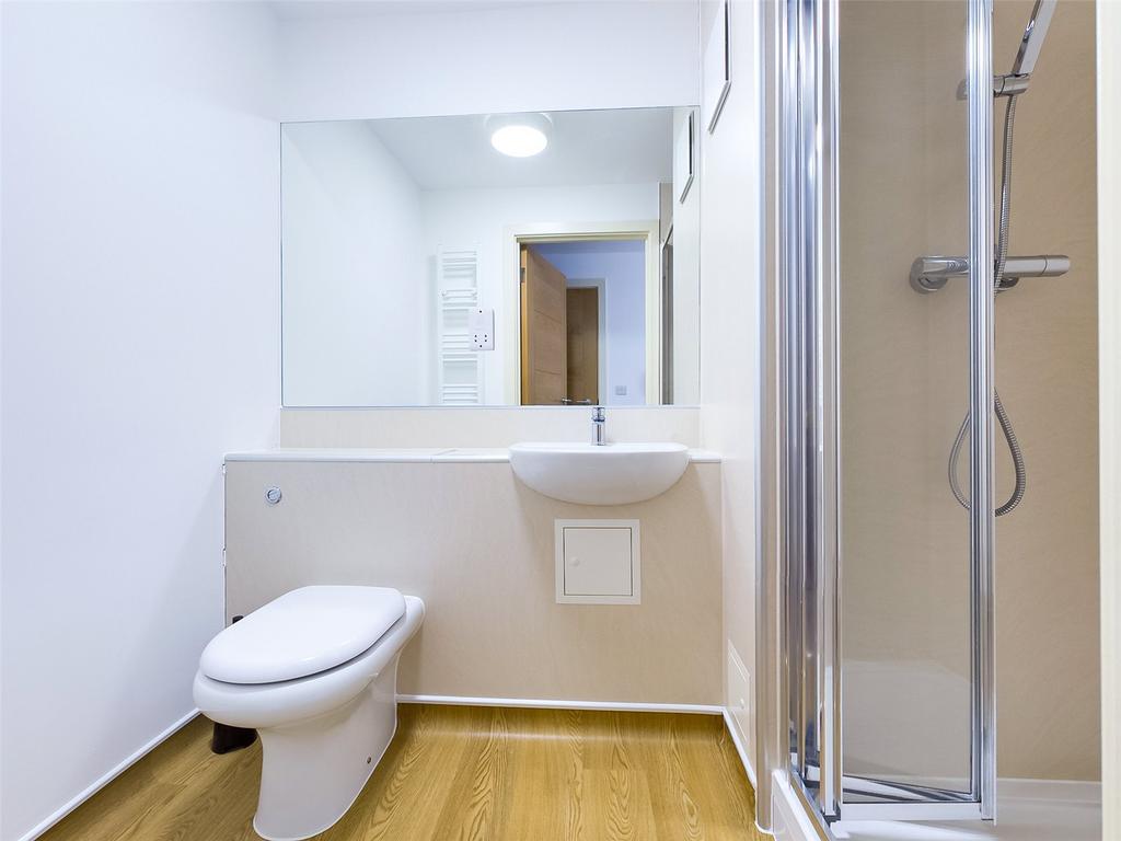 Bathroom-To-Rent