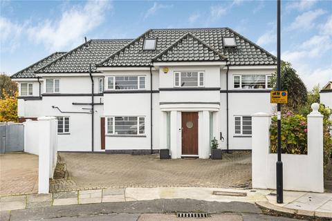 8 bedroom detached house for sale, Wayside Close, London, N14