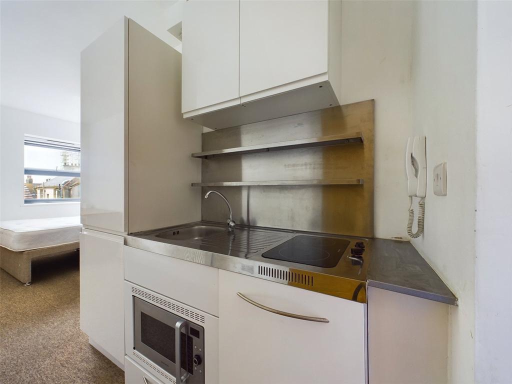 Kitchen-Flat-To-Rent