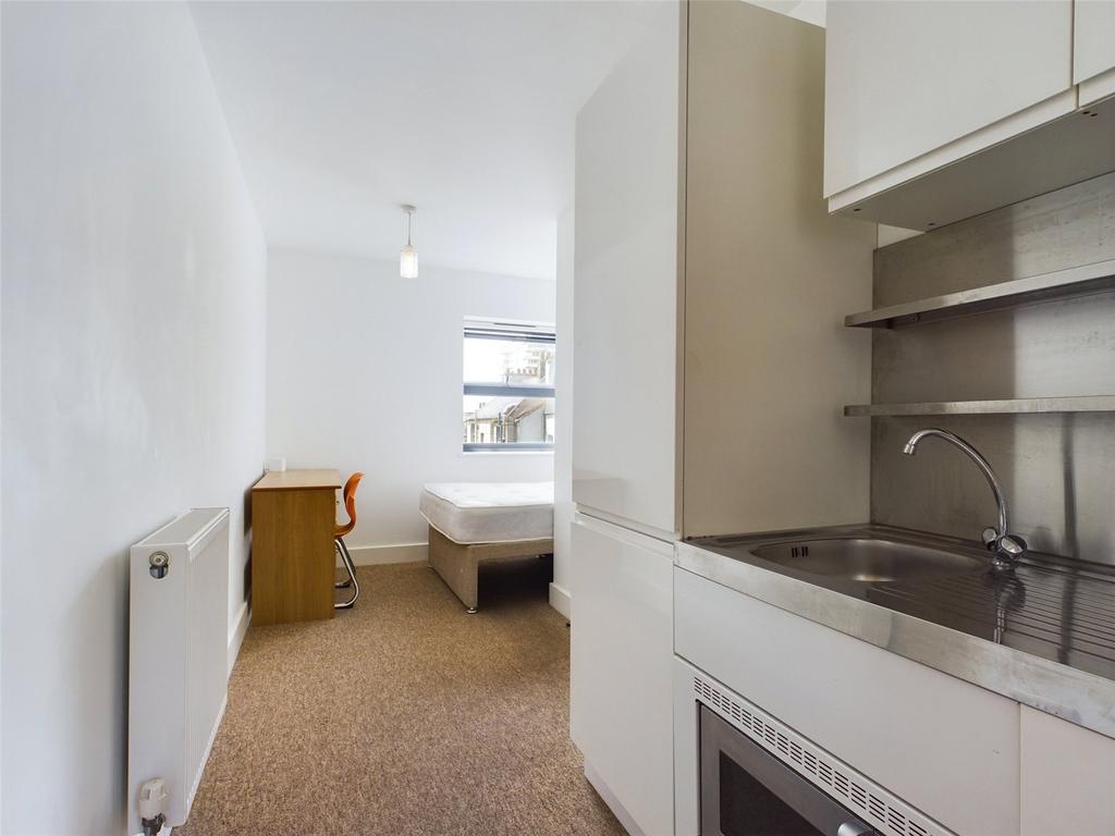 Kitchen-Flat-To-Rent