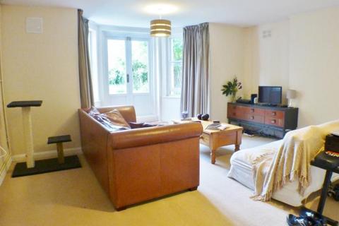 1 bedroom flat to rent, Epsom Road, Guildford GU1