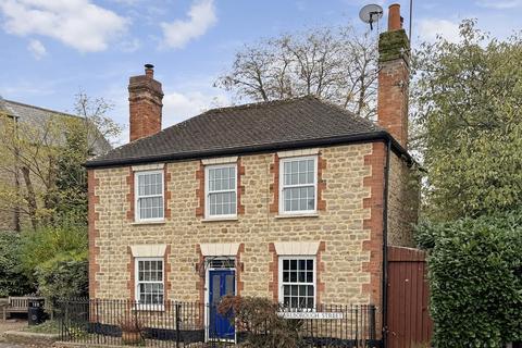 3 bedroom detached house for sale, Marlborough Street, Faringdon, SN7