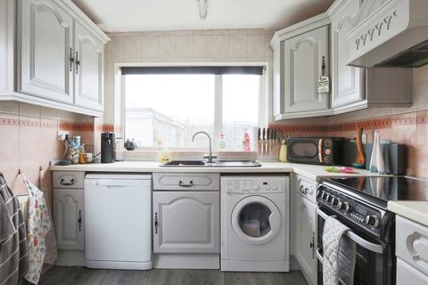 2 bedroom semi-detached house for sale, Sextant Road, Hull, East Riding Of Yorkshire, HU6 7BA