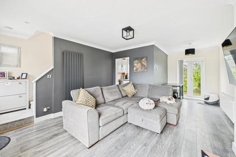 2 bedroom semi-detached house for sale, Sextant Road, Hull, East Riding Of Yorkshire, HU6 7BA
