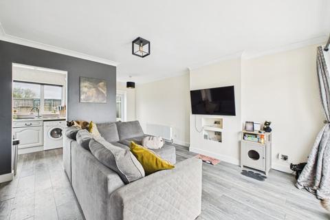 2 bedroom semi-detached house for sale, Sextant Road, Hull, East Riding Of Yorkshire, HU6 7BA