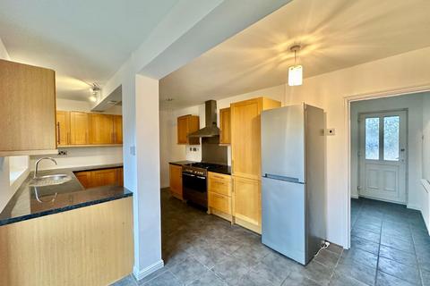 5 Grasscroft, Northampton, NN2 8QH