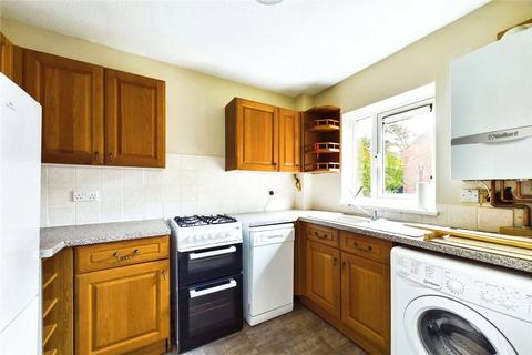 2 bedroom maisonette to rent, Copland Close, Basingstoke, Hampshire, RG22