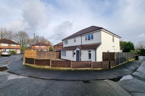 4 bedroom detached house to rent, Houldsworth Avenue, Timperley WA14