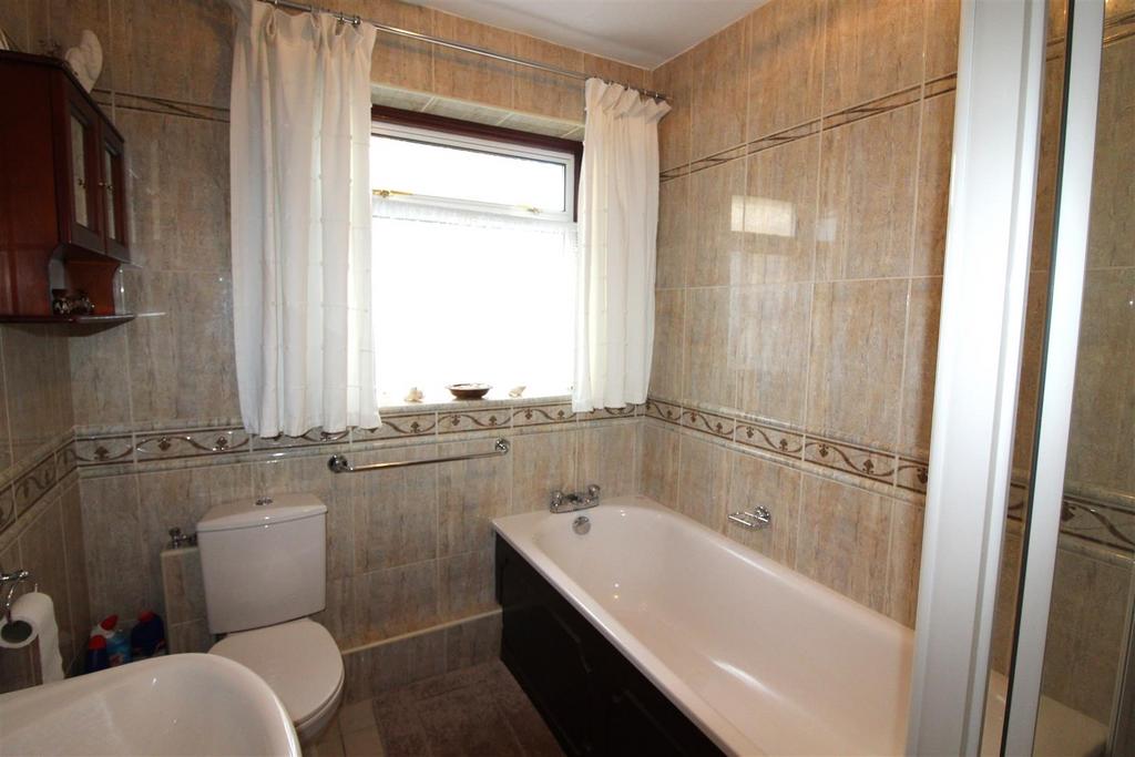 Bathroom/Shower Room