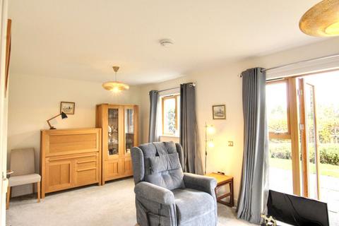 2 bedroom end of terrace house for sale, Kleinwort Close, Haywards Heath, RH16