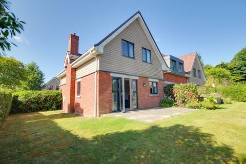 2 bedroom retirement property for sale, Kleinwort Close, Haywards Heath, RH16