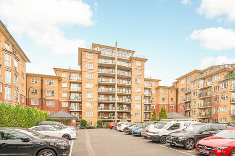 2 bedroom flat for sale, Glebelands Close, North Finchley, London, N12