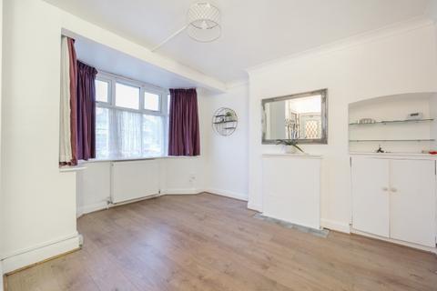 3 bedroom house to rent, Jevington Way Lee SE12