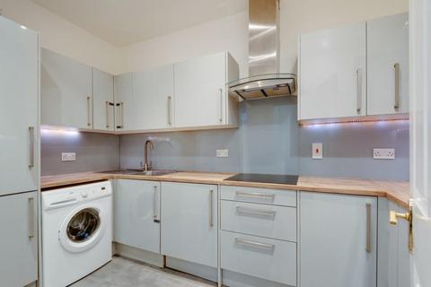 2 bedroom apartment to rent, LONDON