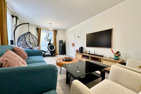 21 Acker Bilk Drive, Glebe Farm, Milton Keynes, MK17 8XZ