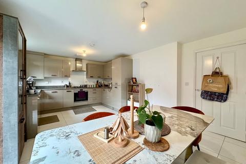 21 Acker Bilk Drive, Glebe Farm, Milton Keynes, MK17 8XZ
