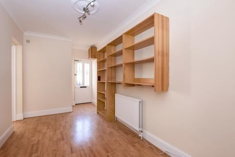 2 bedroom apartment to rent, Granville Road London N4