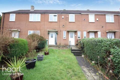 3 bedroom semi-detached house to rent, Stanks Lane North, Leeds