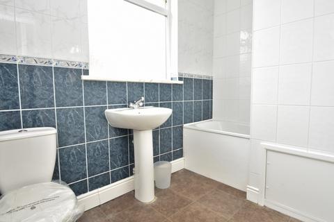 3 bedroom flat to rent, Fawcett Road, Southsea PO4