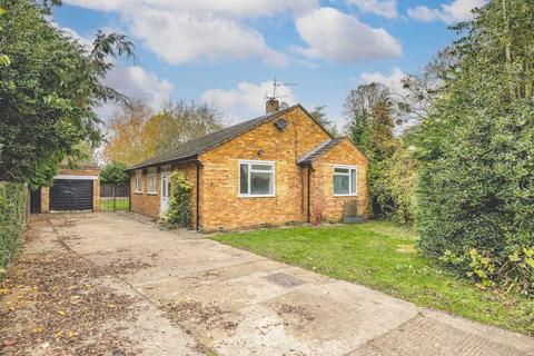 5 Elmcroft, Datchet, Slough, SL3 9DS