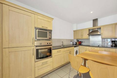 2 bedroom flat to rent, Mansell Street, London E1