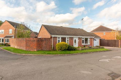 2 bedroom detached bungalow for sale, Longacre, Newbury RG14