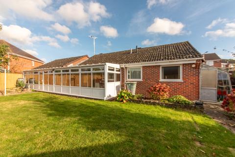 2 bedroom detached bungalow for sale, Longacre, Newbury RG14