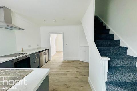 2 bedroom terraced house to rent, Thesiger Street, Lincoln