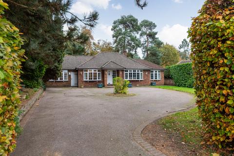 4 bedroom detached house for sale, Sharmans Close, Welwyn, Hertfordshire, AL6