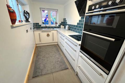 4 bedroom semi-detached house for sale, Woodville Road, Exmouth