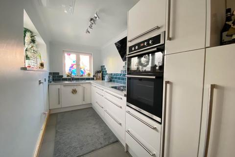 4 bedroom semi-detached house for sale, Woodville Road, Exmouth