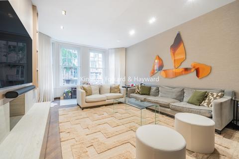 3 bedroom apartment to rent, Oakwood Court London W14