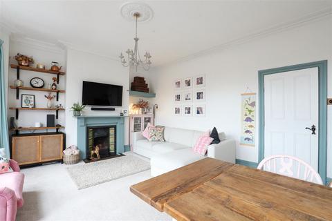 3 bedroom maisonette for sale, Superb Maisonette in Westbury Park