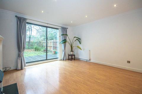 2 bedroom end of terrace house for sale, Robina Close, Northwood HA6