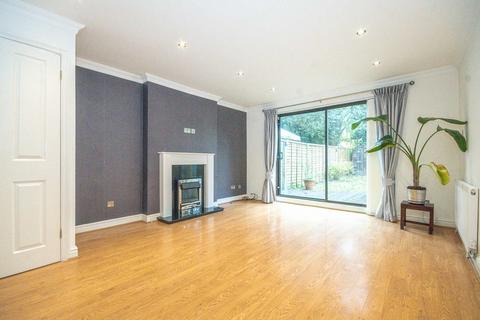 2 bedroom end of terrace house for sale, Robina Close, Northwood HA6